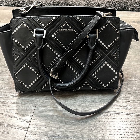 Michael Kors Handbags - Michael Kors Selma Diamond Grommet Leather Satchel Hand Bag - Medium